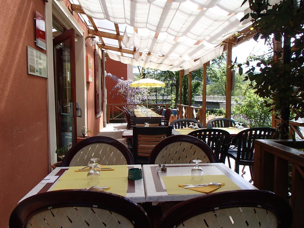 Hotel Restaurant De L'Ile Jumeaux Esterno foto
