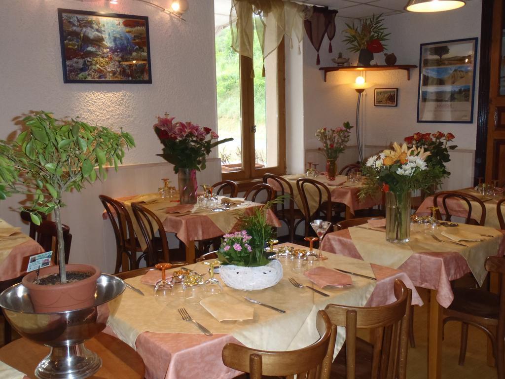 Hotel Restaurant De L'Ile Jumeaux Esterno foto